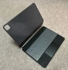 【美品】iPad 13 inch トラックパッドキーボードカバー