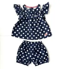 水玉模様フリル付きオフショルダーのトップスとショートパンツのセット サイズ100