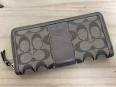 P1107-17 コーチ ラウンドジップ 長財布