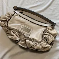 新品 ヴァレンティノ✨レザーフリルショルダーハンドバッグピンクベージュ