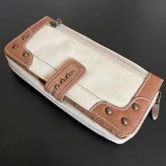 スタッズ付き長財布 カード大容量収納