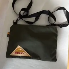 ケルティ　サコッシュ　緑