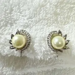 Item thumbnail for item 2767fb1f-3964-46d0-bec1-190d7b75a0c5