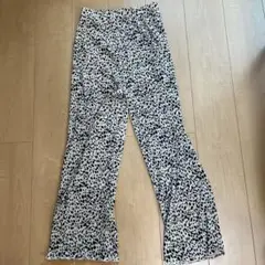 カジュアルパンツ
