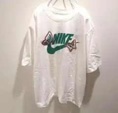 ナイキ　Ｔシャツ　蝶　新品　ホワイト　蝶々　NIKE
