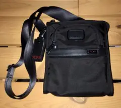 TUMI トゥミ 22110D2 ポケットバック・スモール ショルダーバッグ