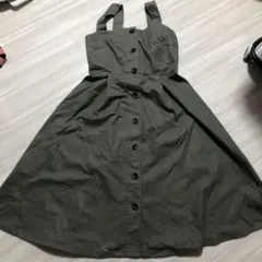 オリーブグリーン ボタン付きキャミワンピース