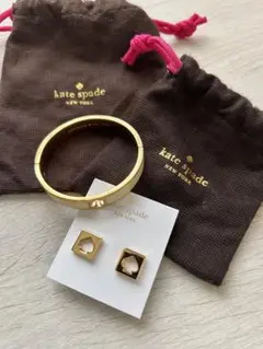kate spade スペード　バングル・ピアスセット