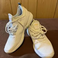 アシックス GLIDE NOVA バスケシューズ ホワイト×イエロー asics