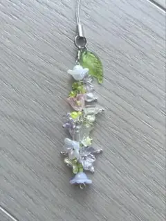フラワーチャーム　キーホルダー