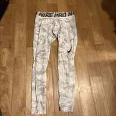 Nike Pro 迷彩柄 レギンス Mサイズ　美品
