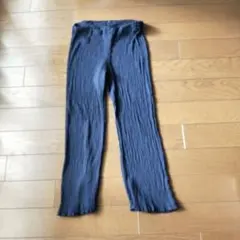 meプリーツプリーズ クロップドパンツ