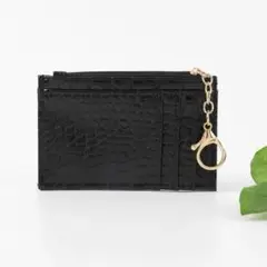 【おすすめ商品】クロコダイル柄のカードホルダー　ブラック