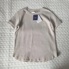 新品未使用　futafuta フタフタ　半袖Tシャツ サイズ120 ベージュ淡色