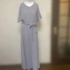 レディース。グレー Vネック ロングワンピース。試着のみ。