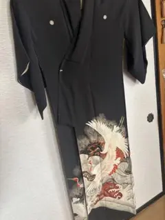 黒留袖 鶴と波のデザイン古布