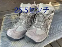 トレッキングシューズ 登山靴