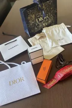 Item thumbnail for item 4eb7a61d-f144-4b13-b9b9-8f0671bd4d92