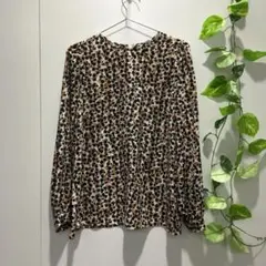 【アンタイトル】トップス 総柄 花柄 黒茶白 長袖ブラウス ２LT