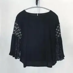 129.【美品】Titilate Valnt★プルオーバー 38(Ｍ)