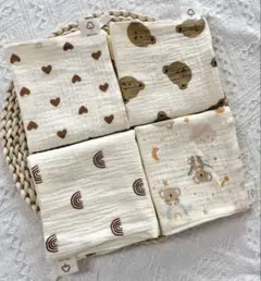 ガーゼタオル 4枚セット ハート くま　にじ　どうぶつ、