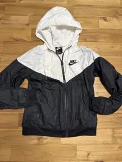 Nike ウィンドブレーカー Sサイズ ホワイト/ブラック ピステ