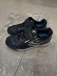 Umbro サッカーシューズ　18c m アンブロ　キッズ　ジュニア