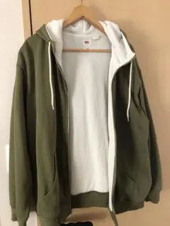 リーバイス　オリーブ フリース ジップアップパーカー　L 即購入可能