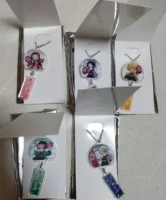 鬼滅の刃 アクリルキーホルダー イオン