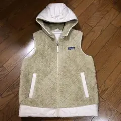 美品 Patagoniaフード付リバーシブルベスト