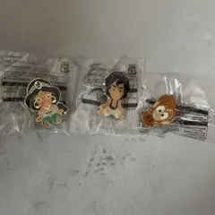 アブーズバザール　ピンバッチ①