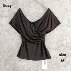 新品タグ付き✨️SHEIN Dazy　デイジー オフショル　カットソー　半袖　M