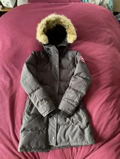 美品 CANADA GOOSE カナダグース ダウン ネイビー