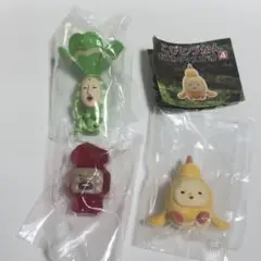 ガチャ　こびとづかんおすわりマスコット4 3点