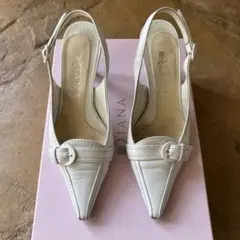 ダイアナパンプス