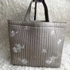 【極美品】完売品　トッカ　TOCCA REVEBAG M キルティング　ベージュ