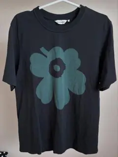花柄デザイン 黒 Tシャツ コットン100%