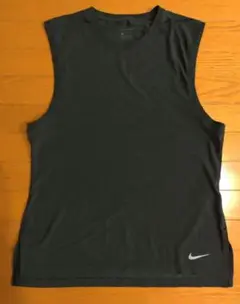 Lサイズ　ナイキ　ノースリーブ　ドライフィット　シャツ　黒　タンクトップ