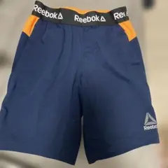 Reebok キッズ　ハーフパンツ