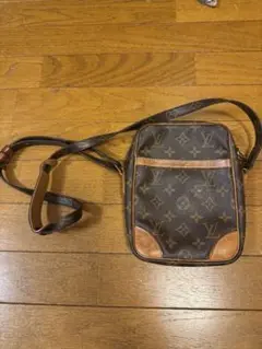 Louis Vuitton バック　ショルダーバッグ