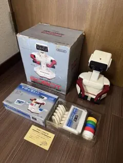 ファミコン ロボット箱無 ブロックセット箱有 ジャイロセット箱有 ファミコンロボット】ロボット本体、ジャイロセット、ブロック