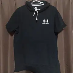 UNDER ARMOUR 半袖パーカー　黒　 Lサイズ
