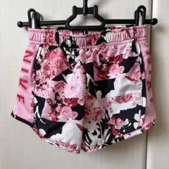 NIKE フラワーパターン ショートパンツ116〜122cm キッズ
