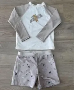 【美品】フタフタ　恐竜 水着　100