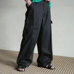 00's Levi's Black Twill Baggy Cargo