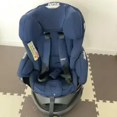 ディアターンプラス isofix アップリカ　ネイビー