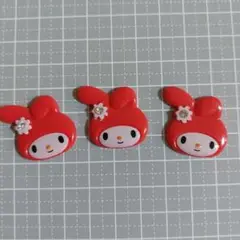 マイメロパーツ　レッド　３個 大きさ　２、５vm×３cm
