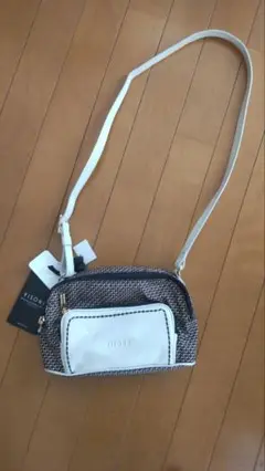 VIOSIA ショルダーバッグ 　未使用品