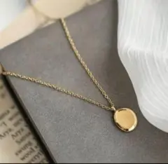 ゴールド 円形ペンダント ネックレス✨格安✨新品未使用品✨