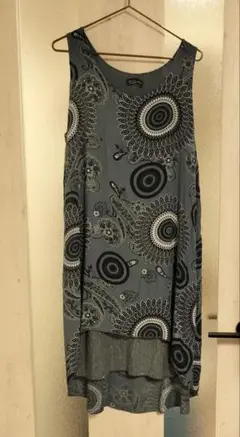 Yssine Sole! イタリアのブルーグレー ノースリーブワンピース